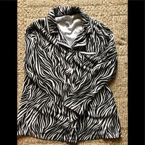 Fun warm and comfy pajamas by Aria